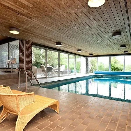 Sleeps 6 Pool Wifi Hébergement de vacances *